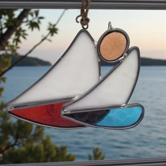 Vintage Stained Glass Sailboat Suncatcher Ornament Lake Life - Picture 1 of 5